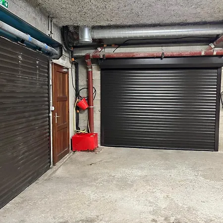 Apartment Bouton D Or